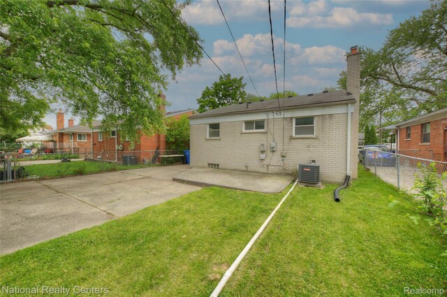 24084 Currier St, Dearborn Heights, MI 48125 - photo 9