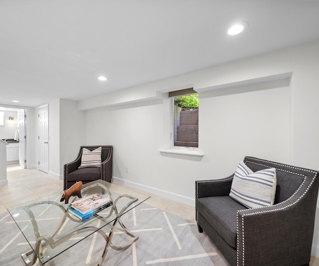 1015 Lincoln Ave, Ann Arbor, MI 48104 - living area featuring light tile patterned floors, recessed lighting, and baseboards