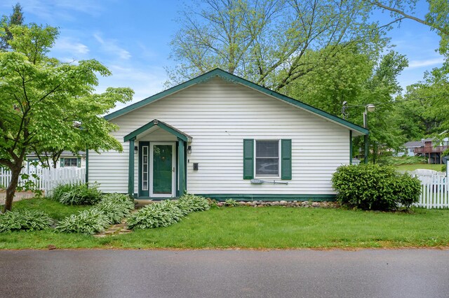 92282 Entrance Dr, Lawton, MI 49065 - view of front of property