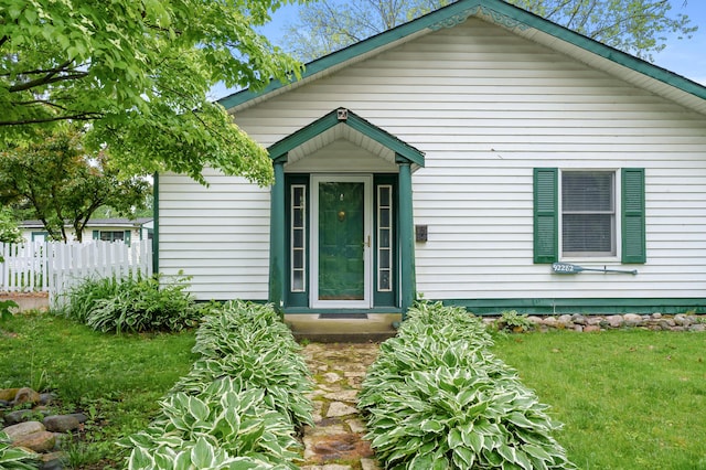 92282 Entrance Dr, Lawton, MI 49065 - view of front of home