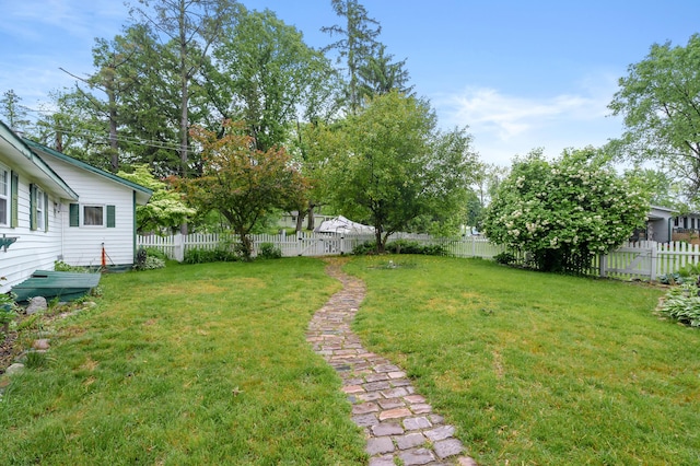 92282 Entrance Dr, Lawton, MI 49065 - view of yard