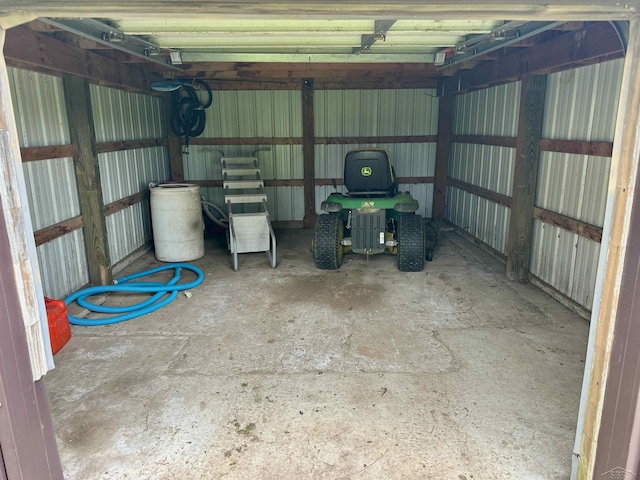 19379 Lincoln Rd, New Lothrop, MI 48460 - view of garage