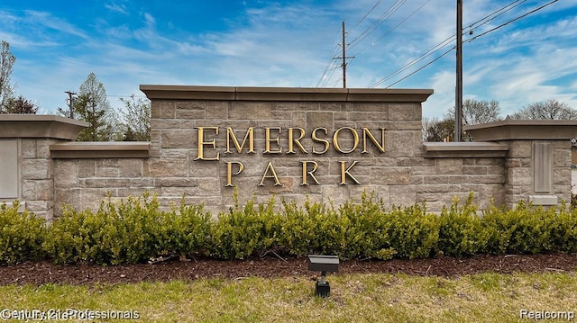 24731 Ivy, Novi, MI 48375 - photo 2