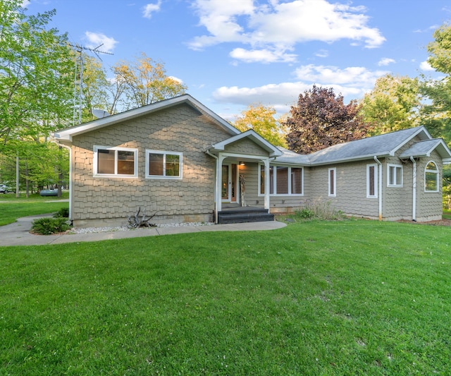 4841 Pear Way, Farwell, MI 48622 - view of front of property with a front yard