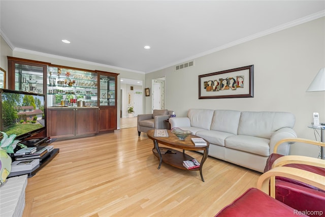 29832 High Valley Ct, Farmington Hills, MI 48331 - living area featuring a dry bar, light wood finished floors, crown molding, and recessed lighting