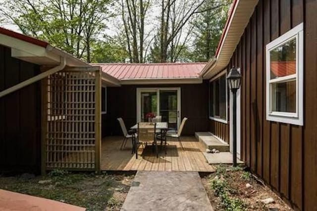 2401 J Maddy Pkwy, Interlochen, MI 49643