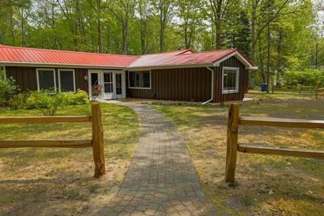 2401 J Maddy Pkwy, Interlochen, MI 49643