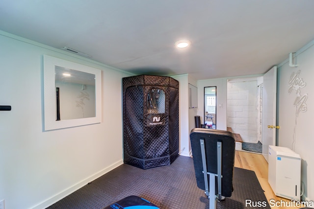 1227 Columbus Ave, Grand Haven, MI 49417 - workout room with baseboards