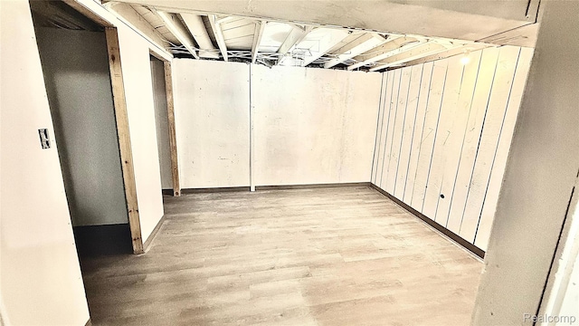 26304 Patricia Ave, Sterling Heights, MI 48091 - unfinished below grade area featuring wood finished floors