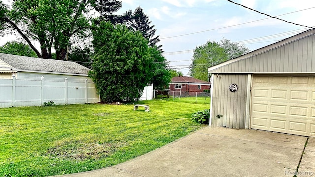 26304 Patricia Ave, Sterling Heights, MI 48091 - view of yard
