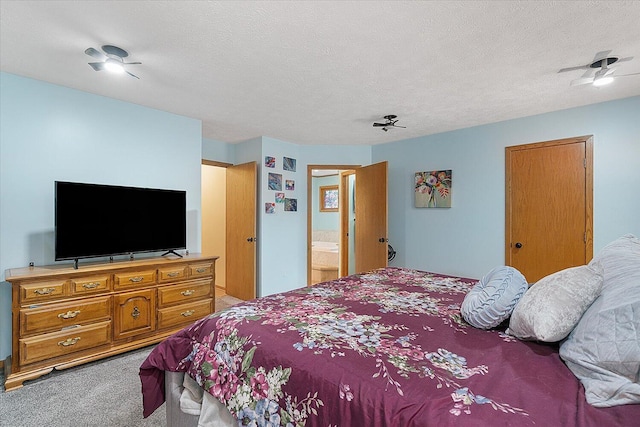 6767 Knollview Dr, Hudsonville, MI 49426 - bedroom with carpet and a textured ceiling