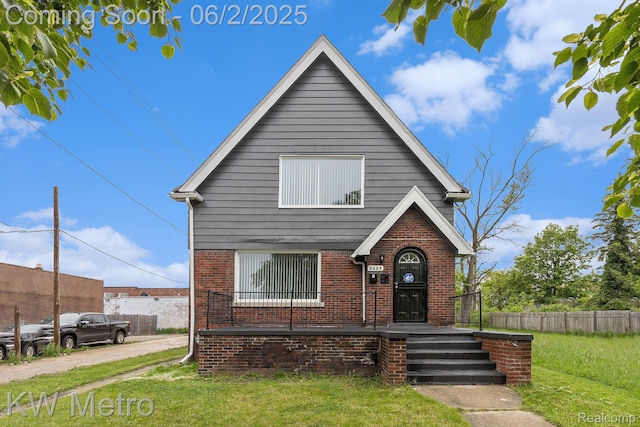 5025 Somerset Ave, Detroit, MI 48224 - view of front of home featuring brick siding