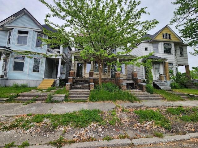 5120 Mcdougall St, Detroit, MI 48211 - victorian home with covered porch