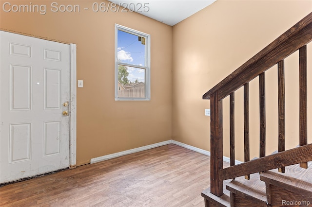 5839 Mcmillan St, Allen Park, MI 48209 - foyer entrance featuring wood finished floors and baseboards