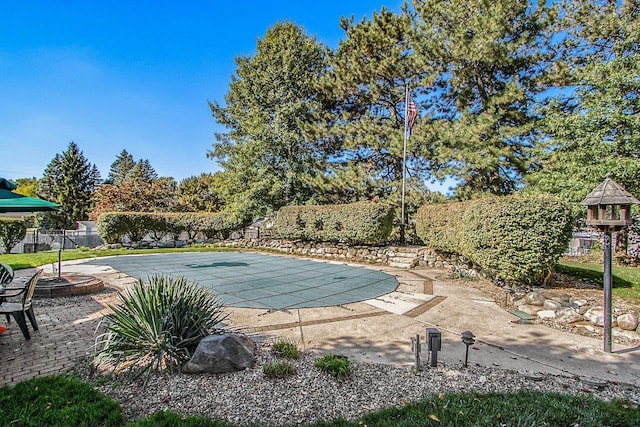 3313 Gethings Rd, Battle Creek, MI 49015 - view of swimming pool featuring a patio area