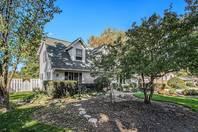 3313 Gethings Rd, Battle Creek, MI 49015 - view of cape cod home