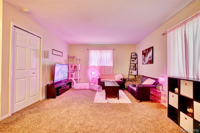 2243 Noble Ave, Flint, MI 48532 - living area featuring carpet
