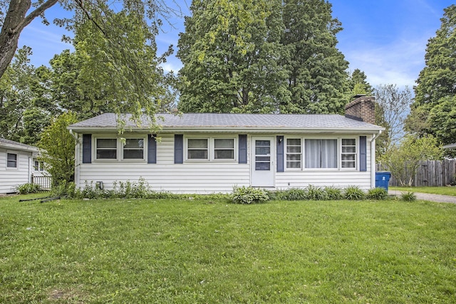 2013 Cumberland St, Kalamazoo, MI 49006 - single story home featuring a chimney