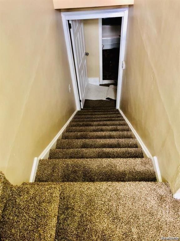 16191 Stoepel St, Detroit, MI 48221 - view of stairway