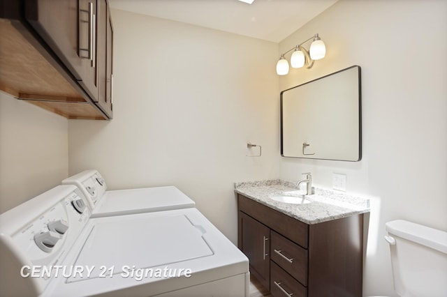 4769 S Fordney Rd, Hemlock, MI 48626 - laundry room with separate washer and dryer