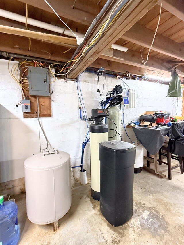 11250 Bristol Rd, Lennon, MI 48449 - unfinished below grade area featuring a water softener