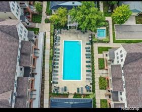 239 Jotham Ave, Auburn Hills, MI 48326 - bird's eye view of a pool