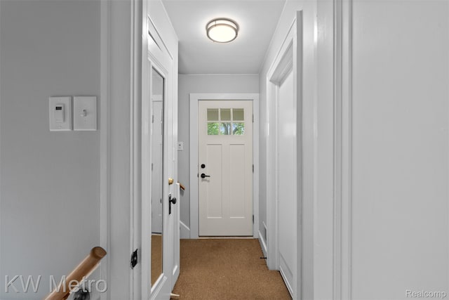634 E Lewiston Ave, Ferndale, MI 48220 - doorway with carpet flooring