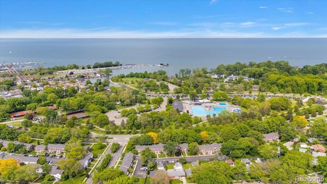 22865 Lakeshore Dr, Saint Clair Shores, MI 48080 - aerial view of property's location featuring a large body of water and a pool area