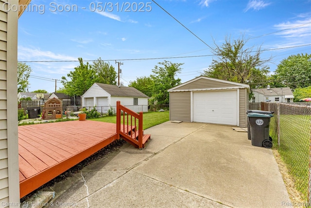 17621 Wood St, Melvindale, MI 48122 - detached garage with driveway