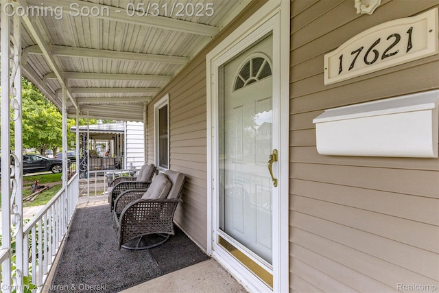 17621 Wood St, Melvindale, MI 48122 - view of covered porch