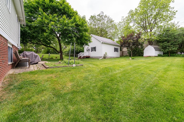 3624 Terhune Rd, Ann Arbor, MI 48104 - view of grassy yard