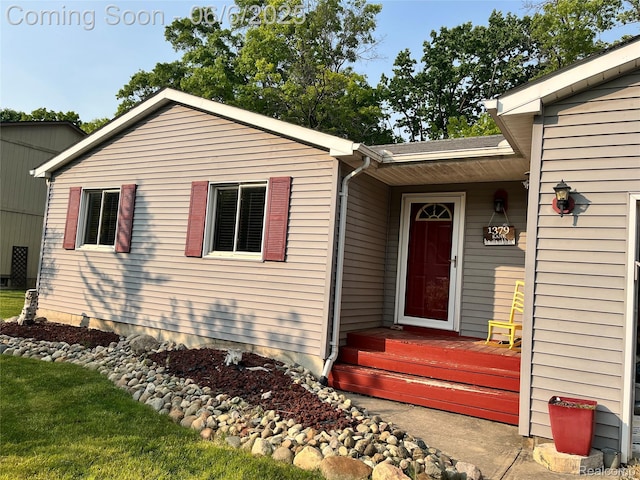 1379 Walter S Hall Dr, Lake Orion, MI 48362 - view of property entrance