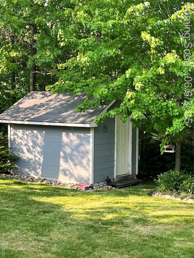 1379 Walter S Hall Dr, Lake Orion, MI 48362 - view of shed