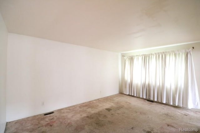 2910 Meisner Ave, Flint, MI 48506 - spare room with carpet flooring