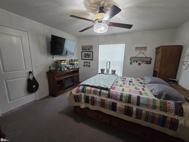 4101 S Sheridan Rd, Lennon, MI 48449 - carpeted bedroom featuring a textured ceiling and a ceiling fan