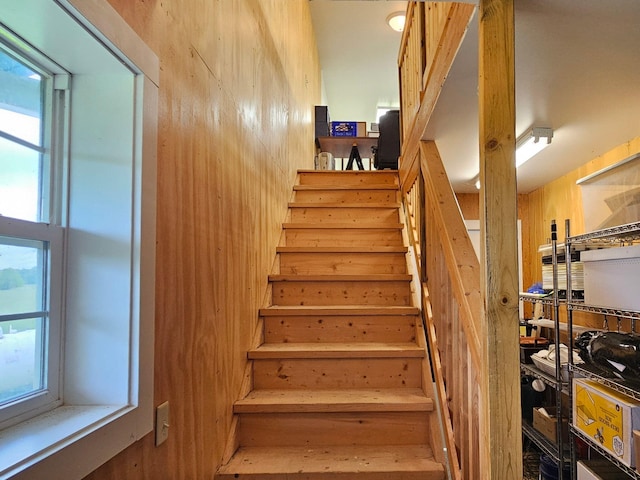 2928 Heeney Rd, Stockbridge, MI 49285 - view of stairs