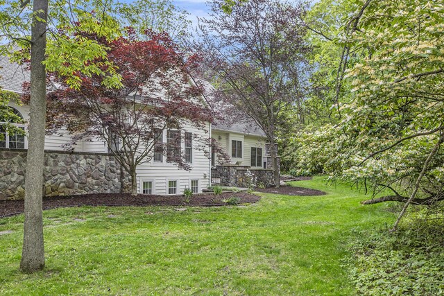 3113 Miller Rd, Ann Arbor, MI 48103 - view of grassy yard