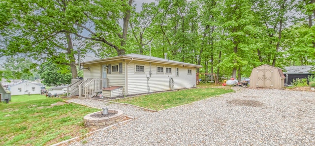 493 Swan Ln, Coldwater, MI 49036 - view of side of property featuring a lawn