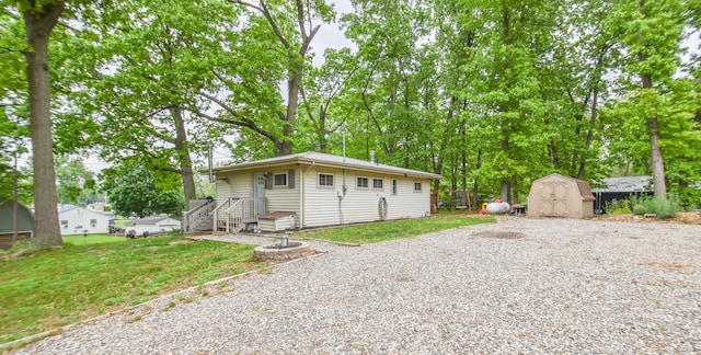 493 Swan Ln, Coldwater, MI 49036 - view of front of home featuring a front yard and driveway