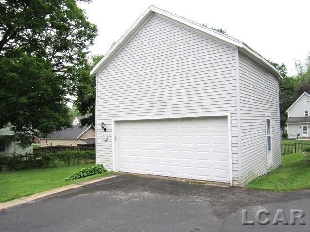107 Seward St, Hudson, MI 49247 - photo 4