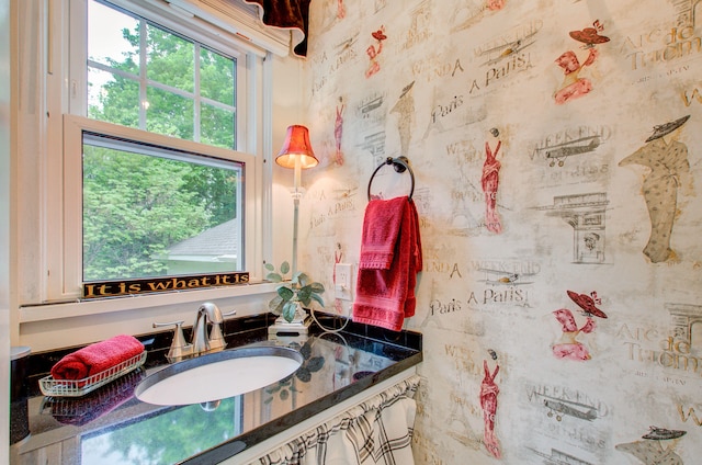 902 Oakridge Dr, Jackson, MI 49203 - bathroom featuring vanity