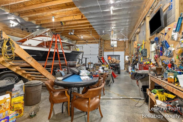 1020 E Woodlawn Ave, Hastings, MI 49058 - garage featuring a workshop area