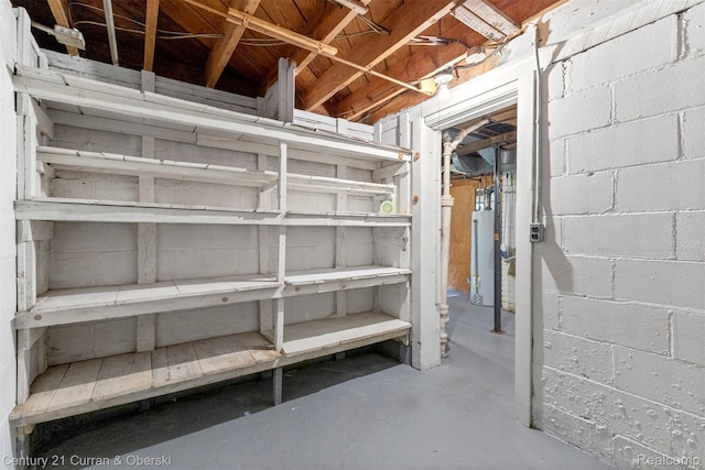 2143 Boldt St, Dearborn, MI 48124 - unfinished below grade area featuring water heater