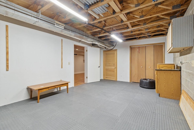 303 E Xy Ave, Vicksburg, MI 49097 - finished below grade area with carpet flooring