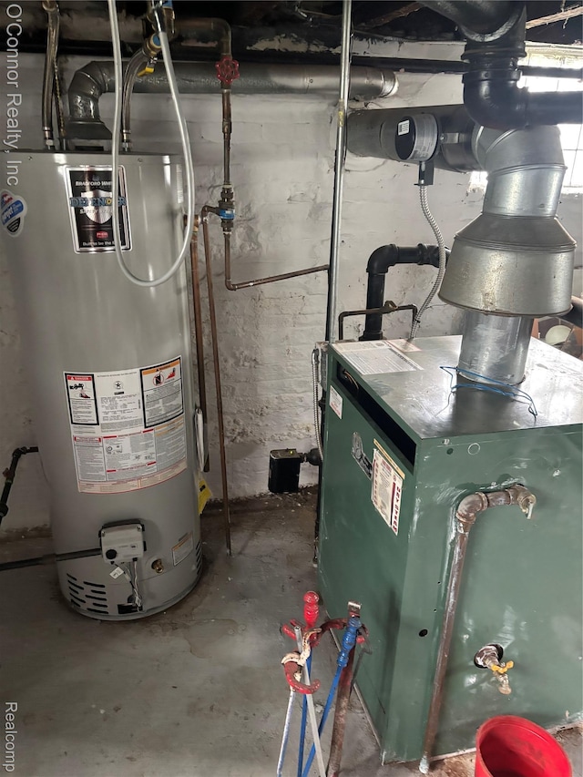 236 S Elizabeth St, Marine City, MI 48039 - utility room with gas water heater