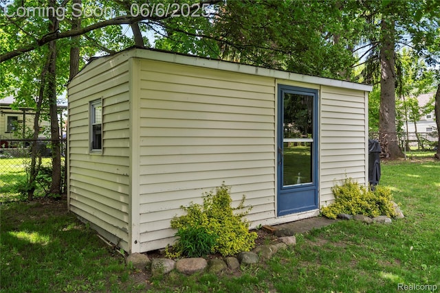 6226 Rowley Blvd, Waterford, MI 48329 - view of outbuilding