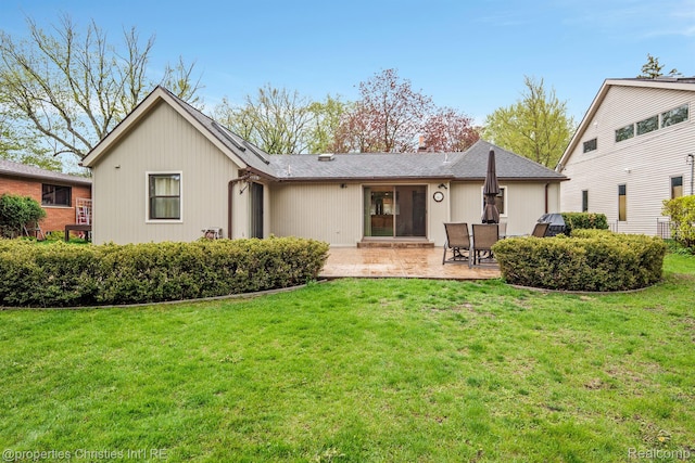 708 Mount Vernon Blvd, Royal Oak, MI 48073 - rear view of property featuring a patio and a yard