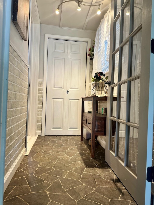 558 Terry St, Muskegon, MI 49442 - view of entrance foyer