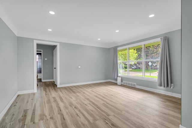 20241 Braile St, Detroit, MI 48219 - spare room with light wood finished floors, baseboards, and recessed lighting