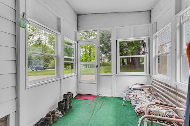 547 Pershing Ave, Jackson, MI 49203 - sunroom / solarium with healthy amount of natural light